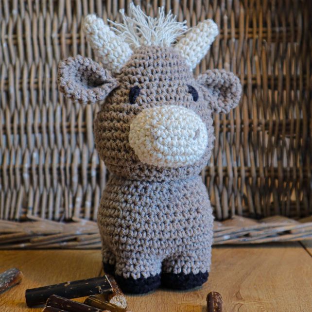 DIY Crochet Kit Oscar the Ox